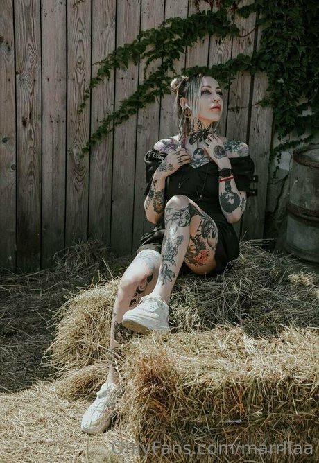 marrllaa star naked photo