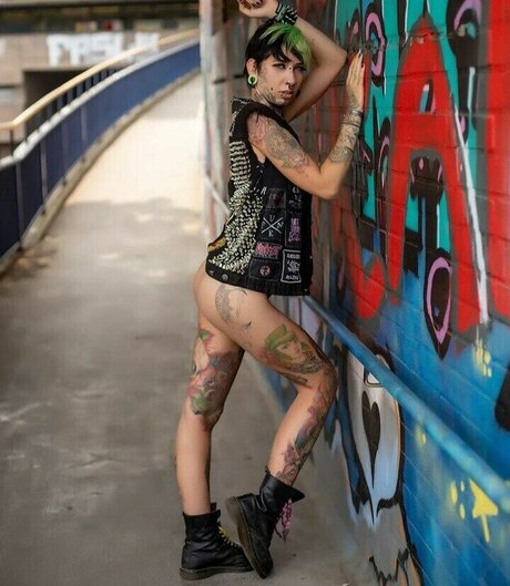 micky009 exclusive pornstar pic