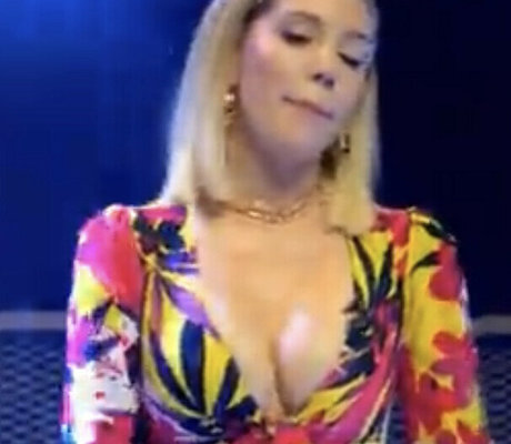 Katherine Ryan star adult picture