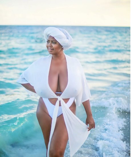 Monique Cooper nudes pornstar photo