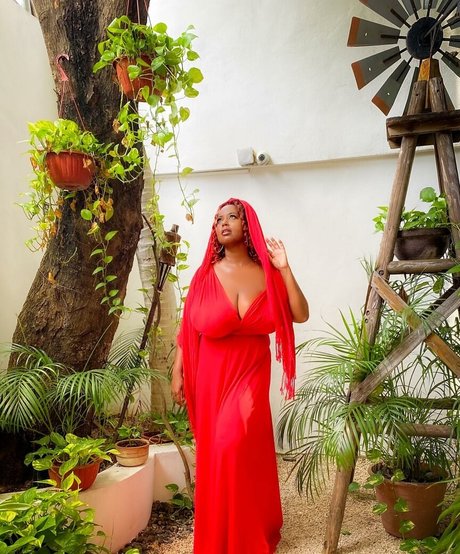 Monique Cooper star high quality pic