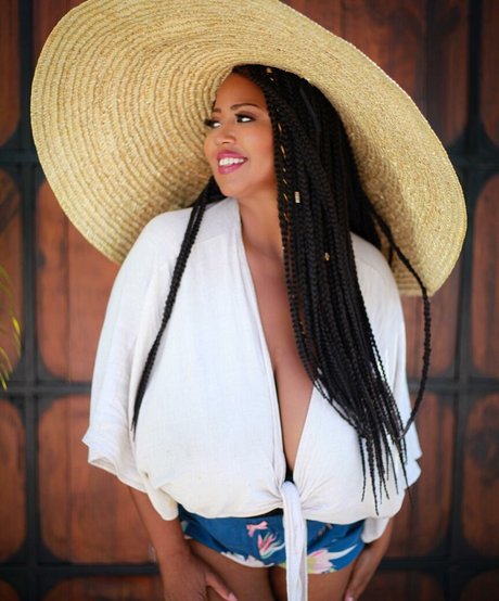 Monique Cooper naked pornstar galleries