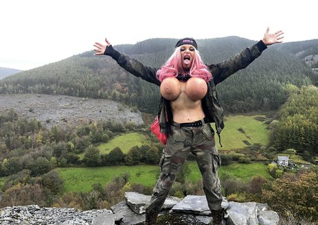 fxxkingexplorers free model photo