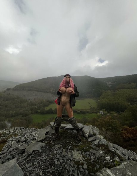 fxxkingexplorers pornstar perfect galleries