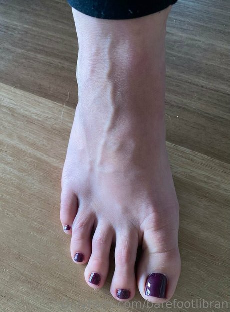 barefootlibran model nude archive