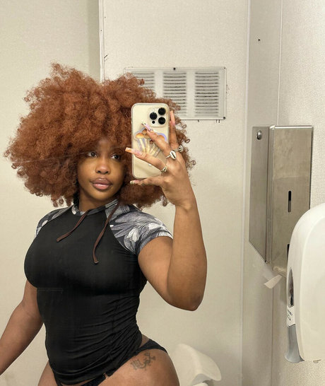 SZA pornstar naked picture