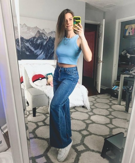 NoisyButters pornstar art picture