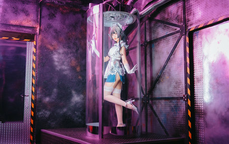 eeelyeee star porn image