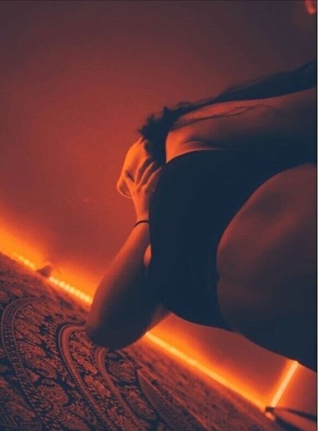 Emily Jaye pornstar high quality pic