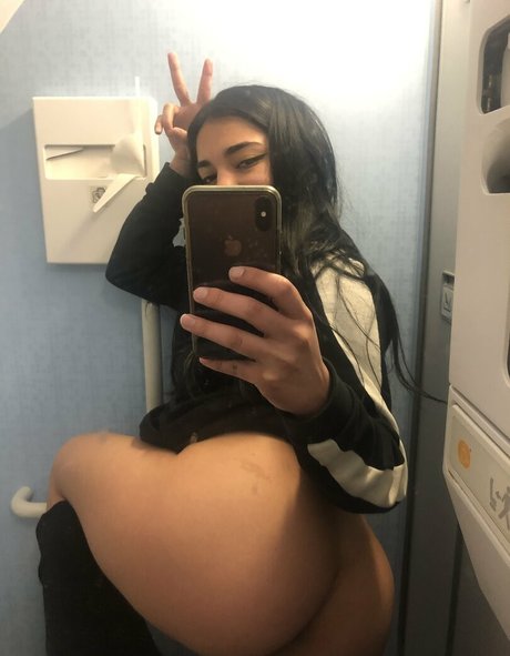 JulzGotti nude actress pictures