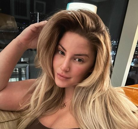 Ashley Alexiss model naked img