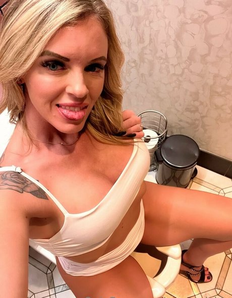 Sweetcheeks 83 exclusive pornstar gallery