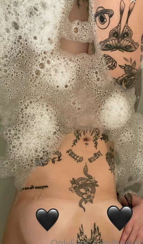 bugurl beautiful pornstar gallery