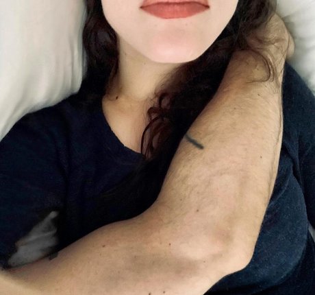 Kat Dennings free model photos