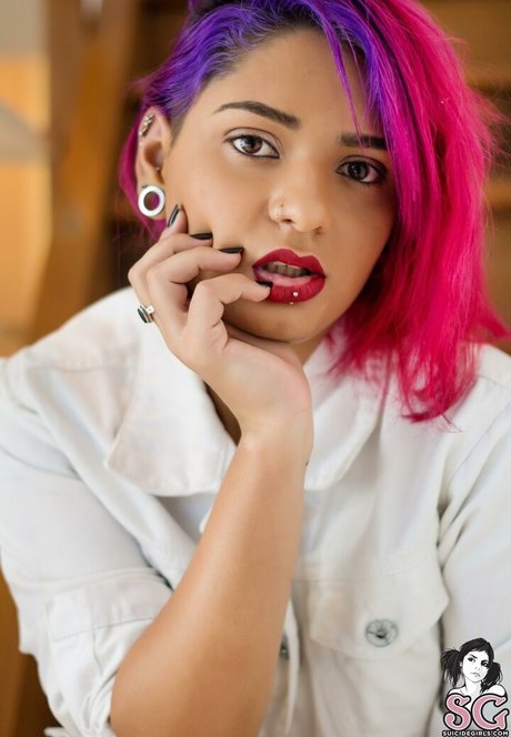 __deka___SG nice actress photo