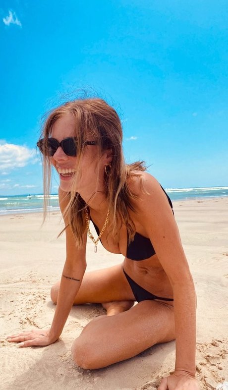 Samara Weaving adult actress photos