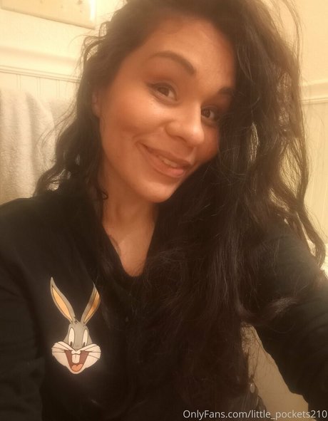 little pockets210 xxx model pictures