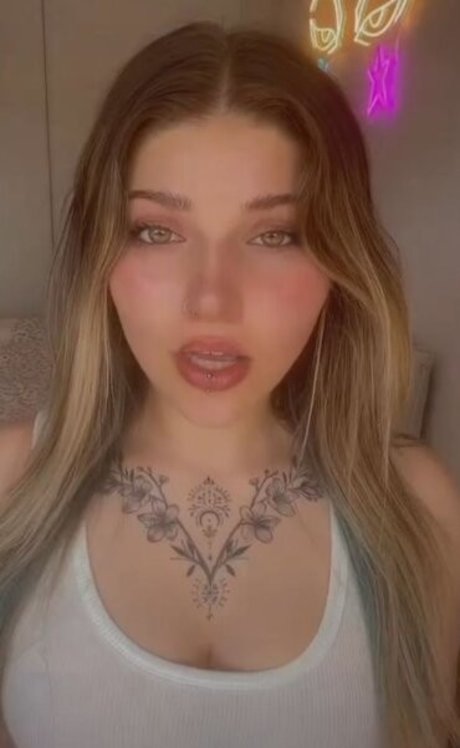 ravid azar beautiful pornstar image