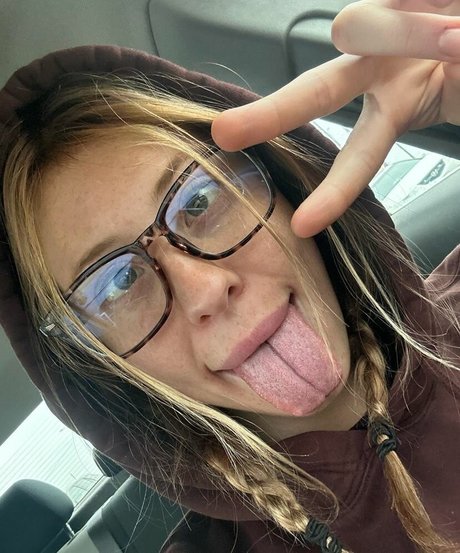 lolcaughtureye porn actress photos