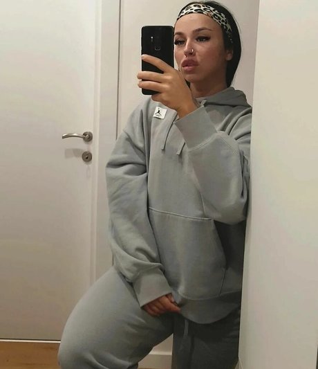 quadsqueeen pornstar exclusive images