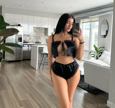 huge shemale onlyfans sexy image
