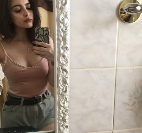 artbitch666 sexy star image