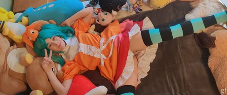 Comfy fans hot actress image