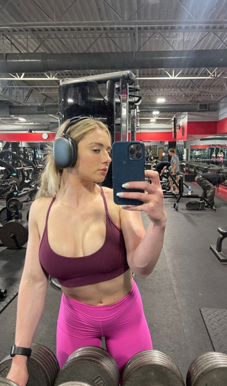 Miranda Cohen adult model pics