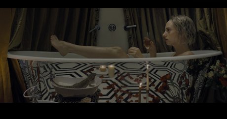 Maya Hawke pornstar high quality picture