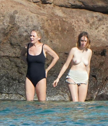 Maya Hawke pornstar exclusive gallery