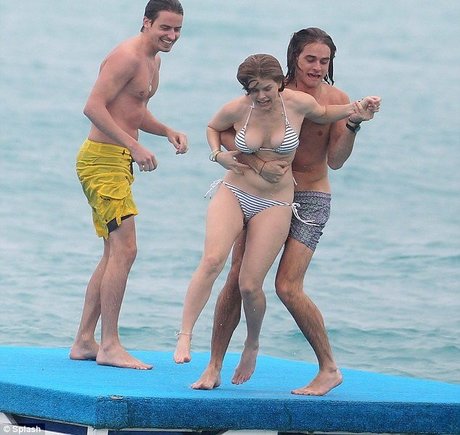 Alice Eve nice pornstar picture