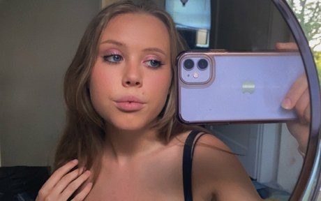 girlfriend onlyfans hot sexy pics