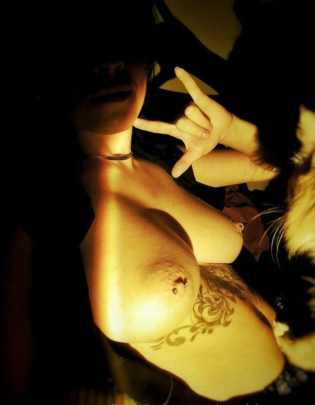 blowbang onlyfans erotic pic