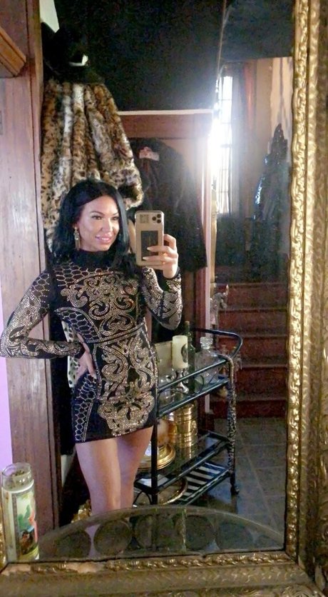 queenofthedollhouse pornstar top pic