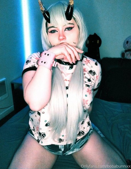 bobabunnixx naked model photo