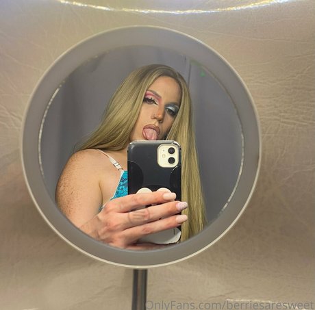 berriesaresweet model nice image