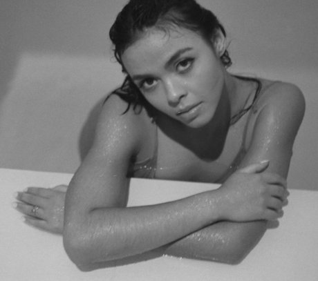 Vanessa Bauer free actress photos