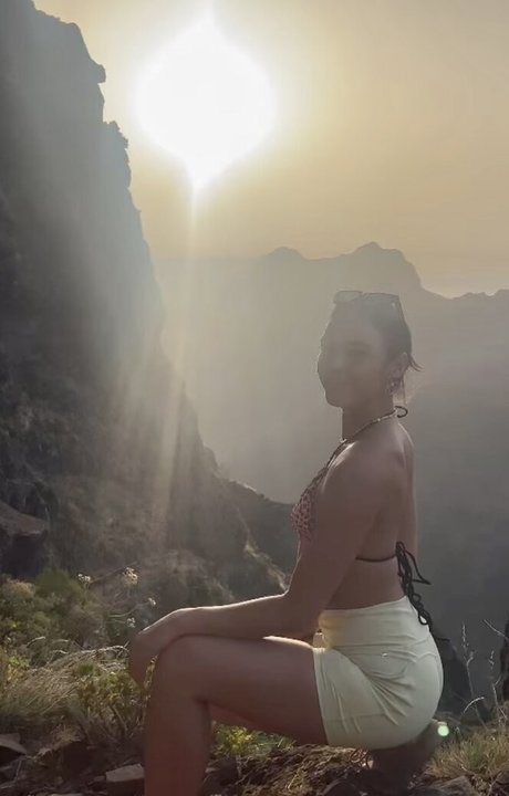 Vanessa Bauer nice actress img