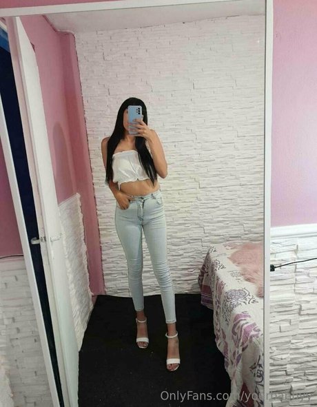 yourbabbyy star nude picture