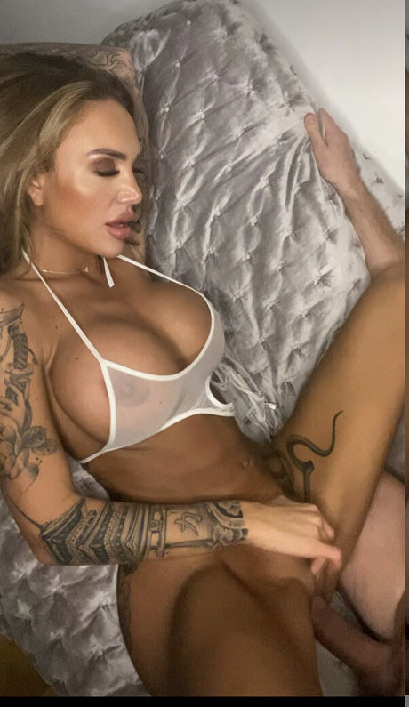 em96190 star porn gallery