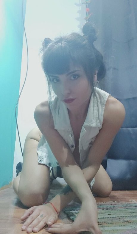 rockertqueen1 naked actress picture