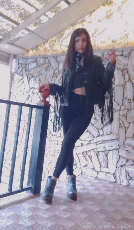 rockertqueen1 free actress pictures