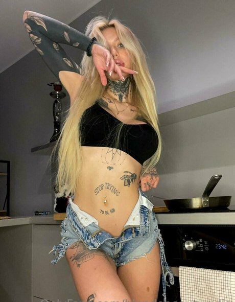 nikolnatuniewicz best pornstar photo