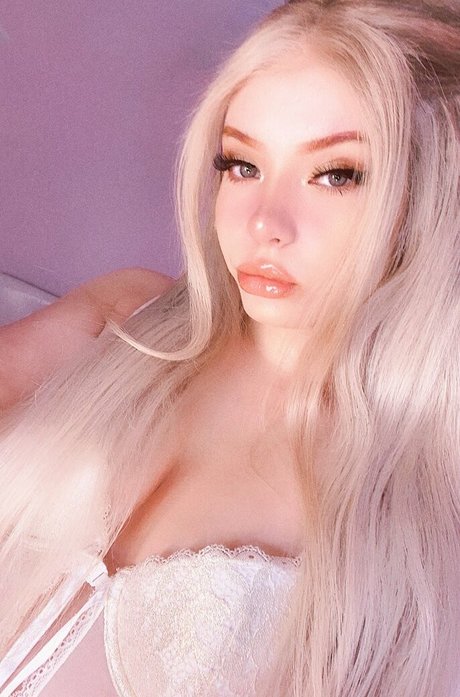 Carmen King xxx model photos