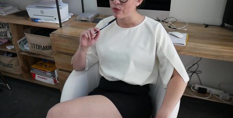 Ashley Alban model xxx pics