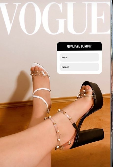 Ammyzitta model naked picture