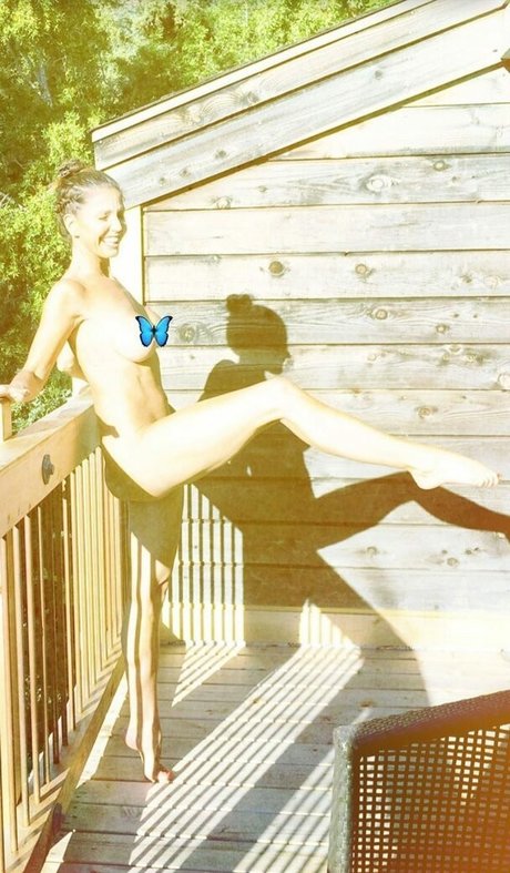 swinger milf onlyfans nude image