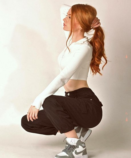 Larissa Opitz pretty model pictures