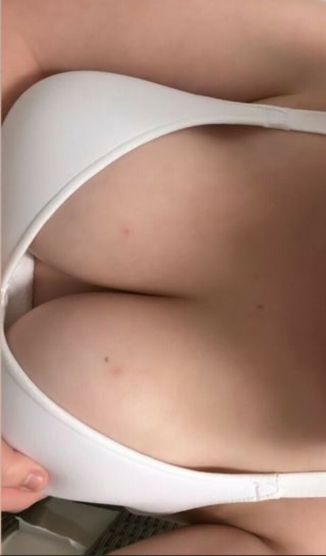 Trap house mom top model images