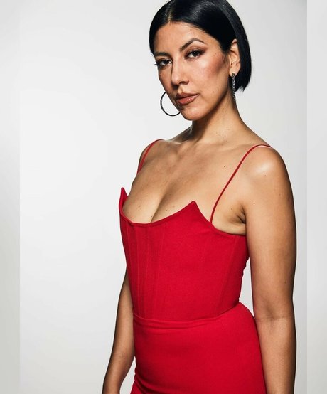 Stephanie Beatriz model xxx photo